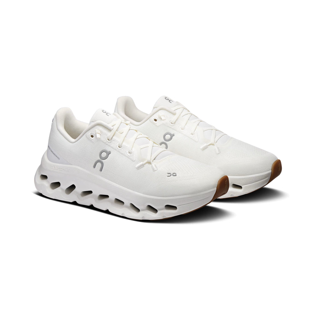 On Cloudtilt 'Sand / Cream' (3ME10102858) — 7-Degree Tilt Geometry Lifestyle Shoe, All-Day Active Posture