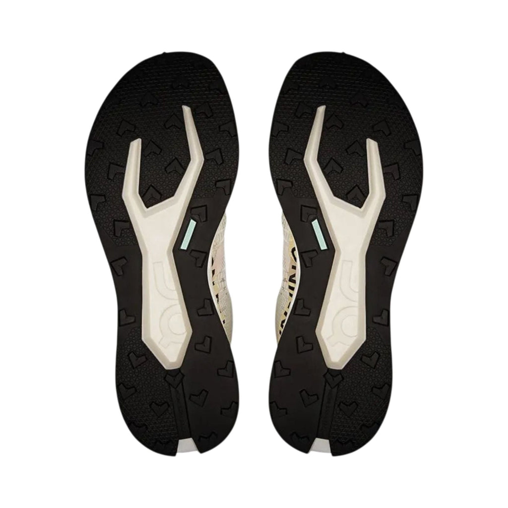 On Cloudultra Pro 'Pearl / Lychee' (3MF30174107) — Competition Ultra-Trail Mountain Racing Shoe
