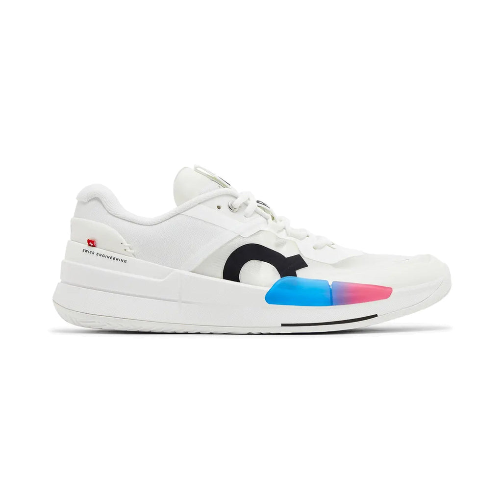 On The Roger Pro 2 'White / Malibu' (3ME10302840) — Federer All-Court Tennis Shoe, Second Generation